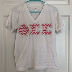 Phi Sigma Sigma Letter V-neck Tee
